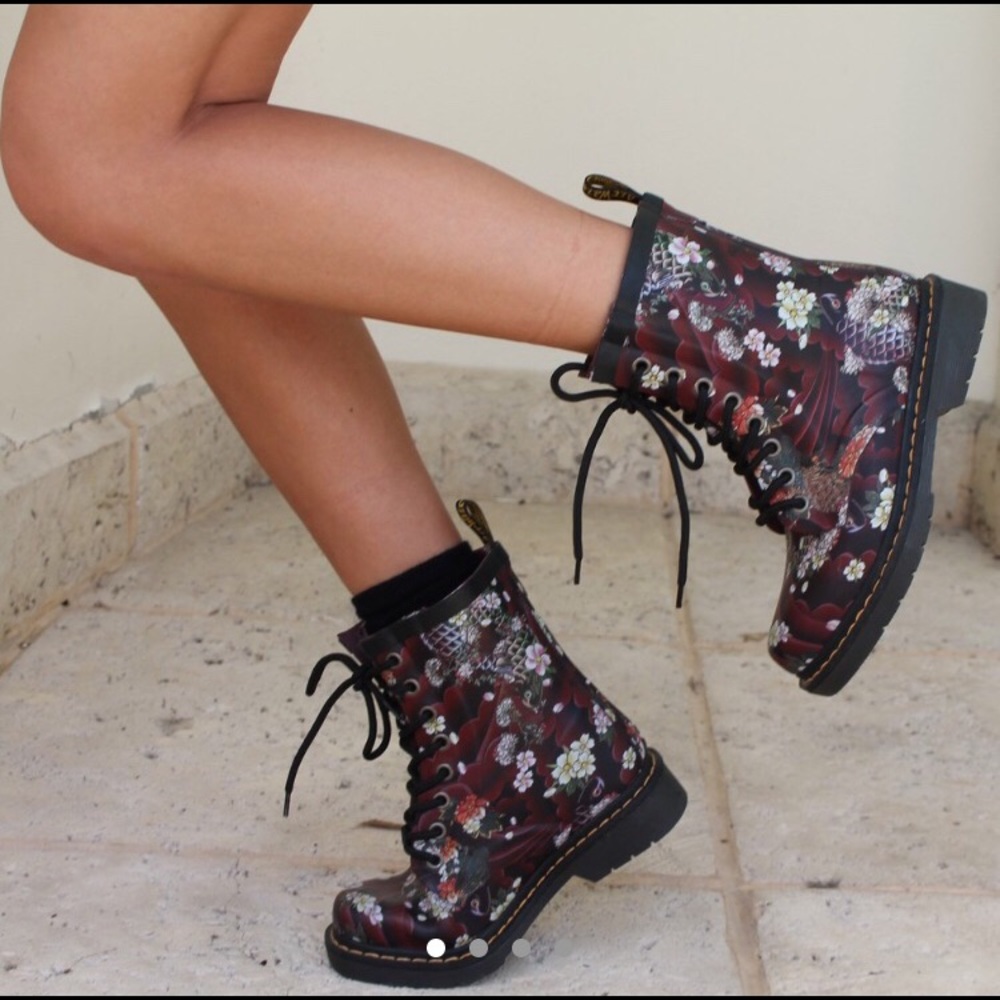 RARE pattern Doc Martens